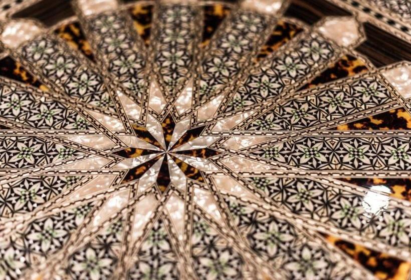 هتل Casa De Reyes