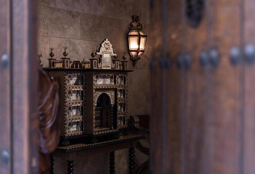 هتل Casa De Reyes