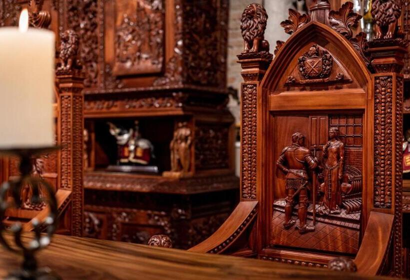 هتل Casa De Reyes