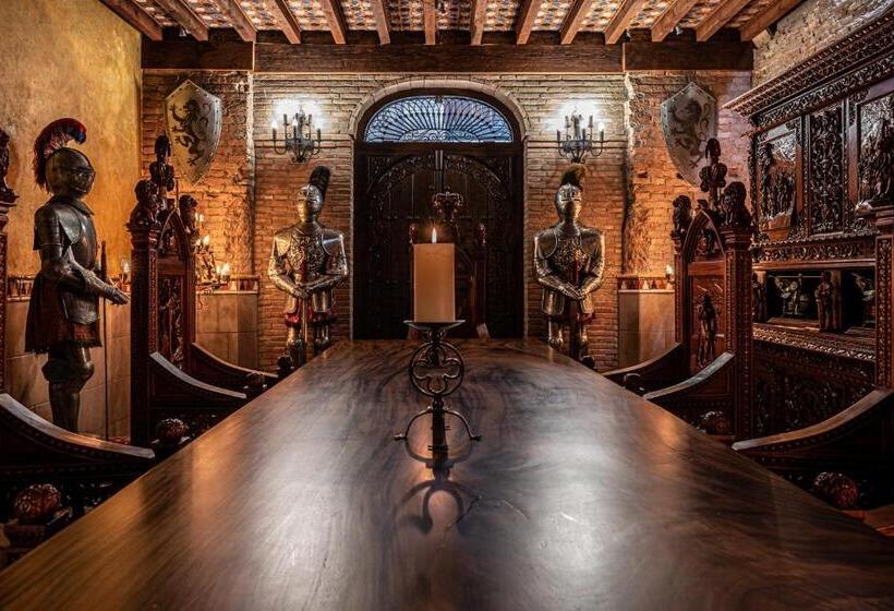 هتل Casa De Reyes