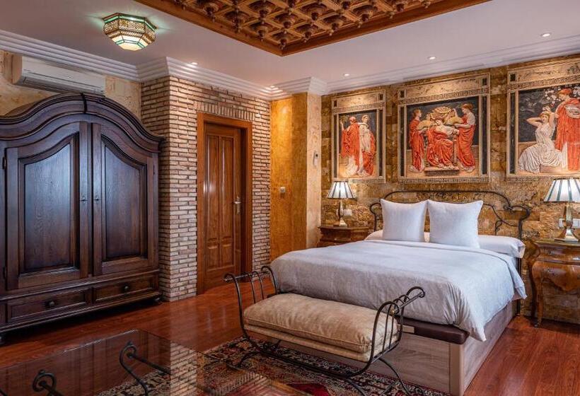 هتل Casa De Reyes