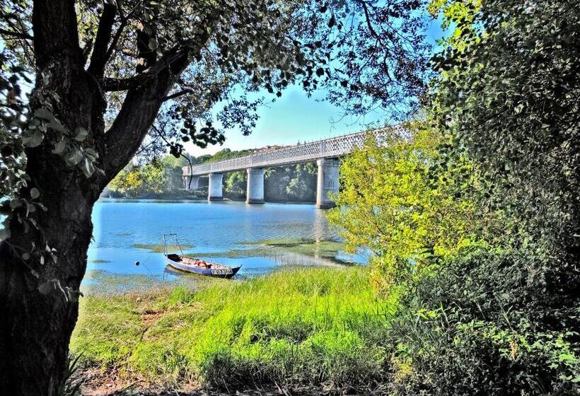 هتل Cruceiro Do Monte