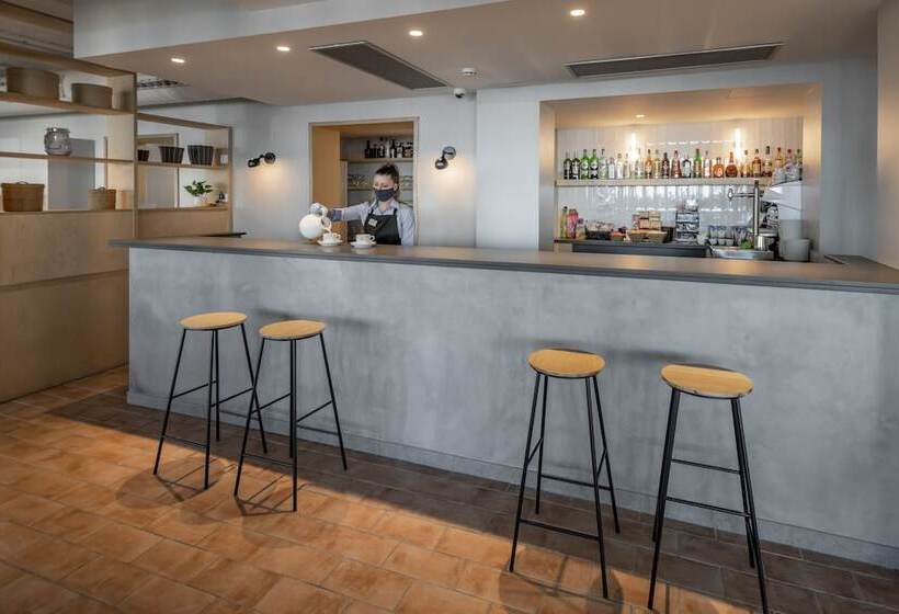 هتل Ght Miratge   Only Adults 18 And Up