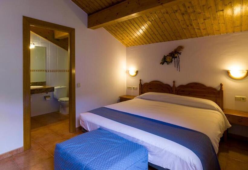 호텔 Hostal Cal Mestre