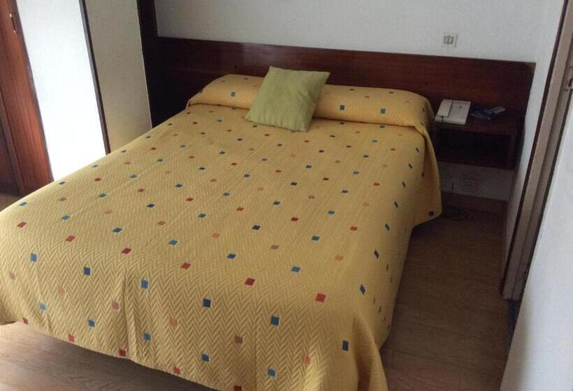 هتل Hostal Liebana