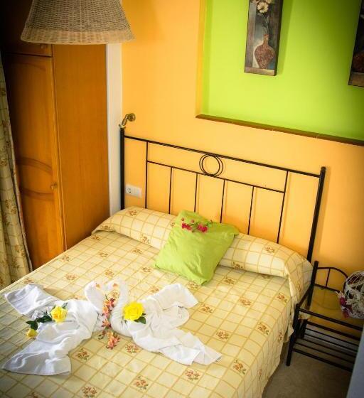 酒店 Hostal Malia