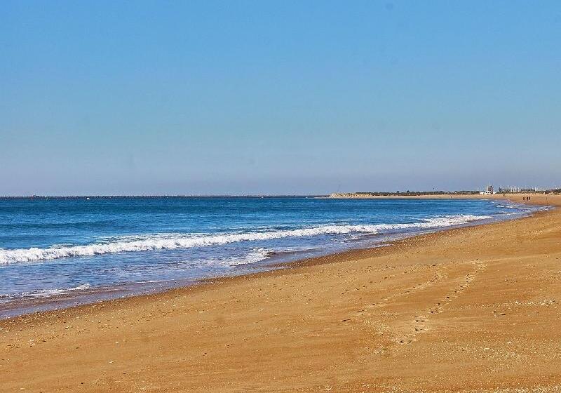 فندق Hostal Restaurante La Nina