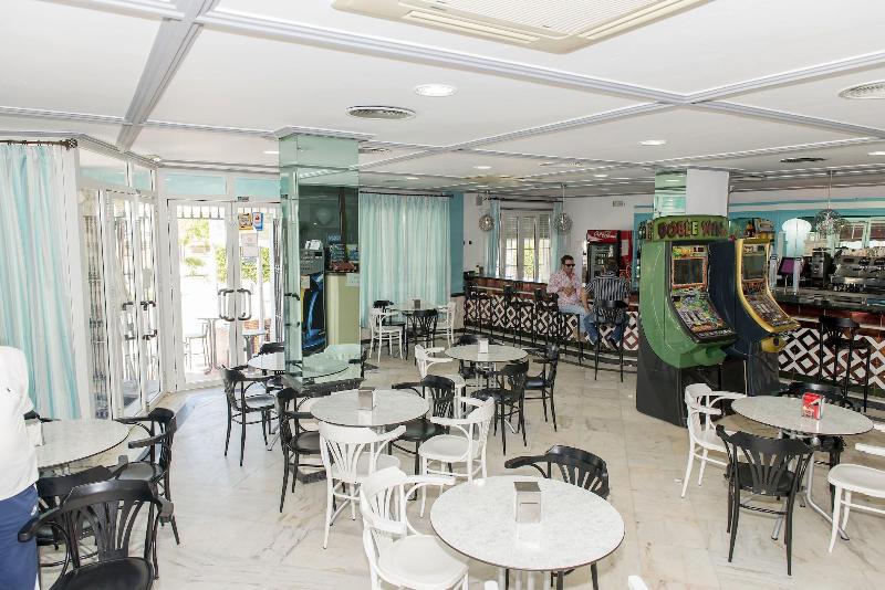 فندق Hostal Restaurante La Nina