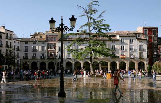 هتل Hostal Rioja Condestable