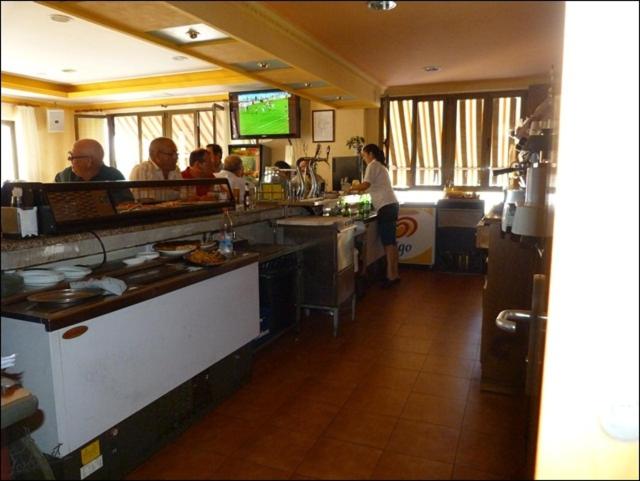 فندق Hostal Vadillo