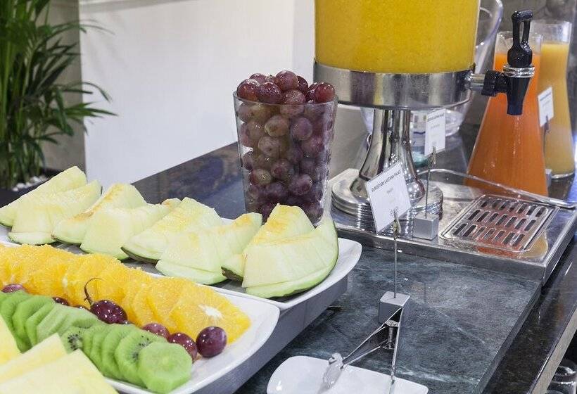 Отель Exe Laietana Palace