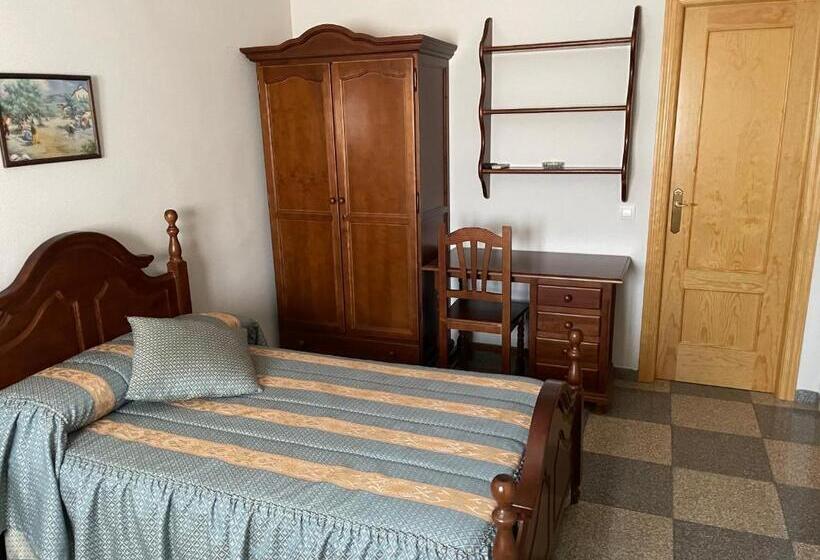فندق Hostal Las Palomas