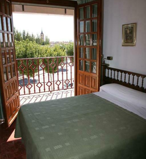 בית מלון כפרי Hostal Santa Barbara