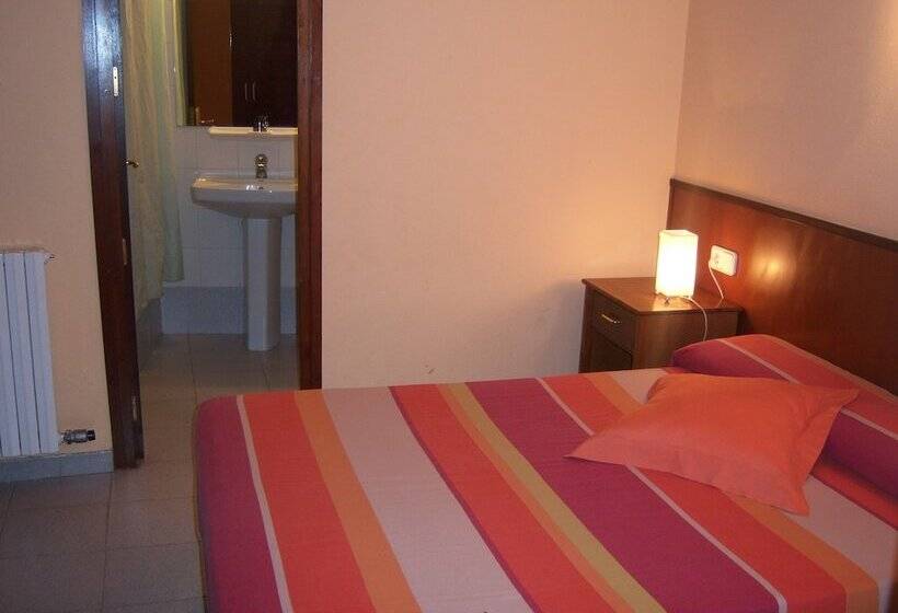 Hostal Les Collades