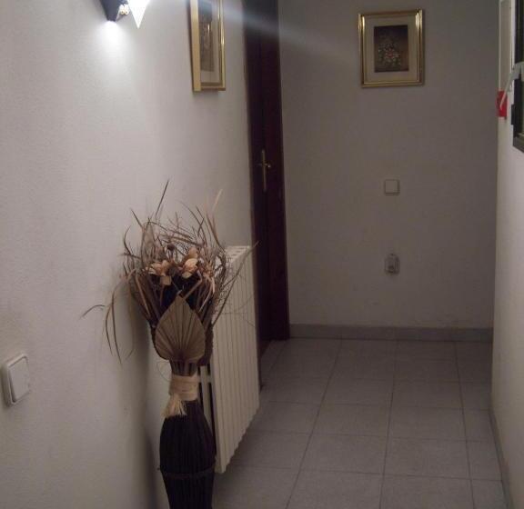 Hostal Les Collades