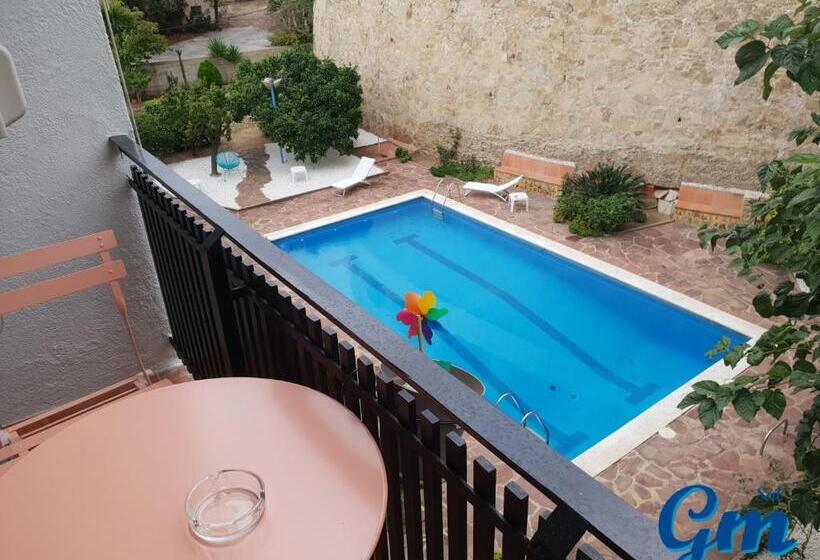 Hostal Santa Gemma