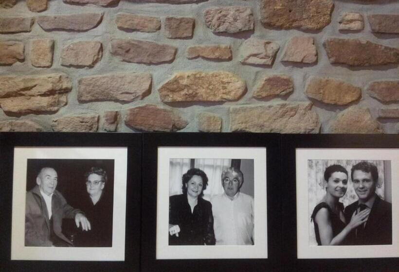 호텔 Hostal Ameztia