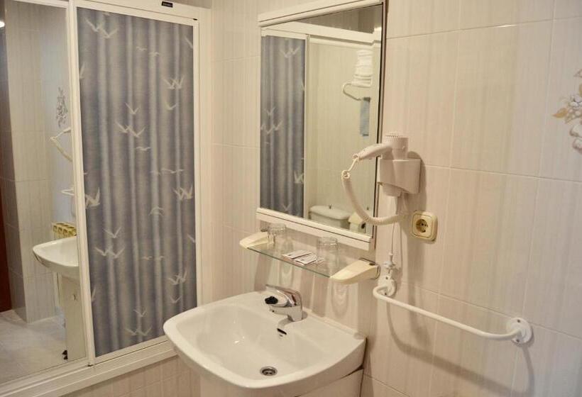 Hotel Hostal La Corte