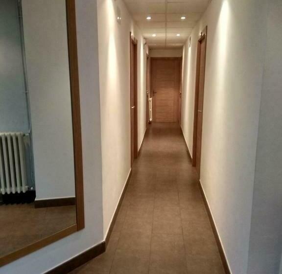هتل Hostal Lido