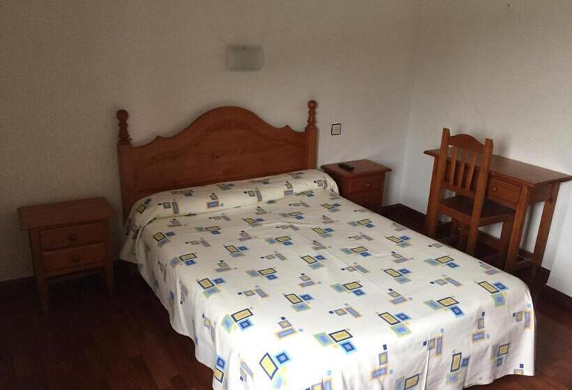 ホテル Hostal Pancorbo