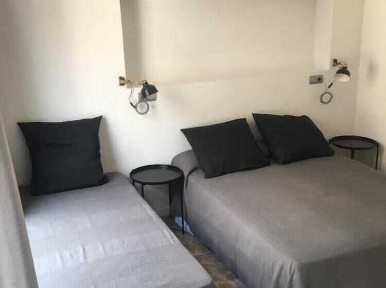 هتل Madison Rooms