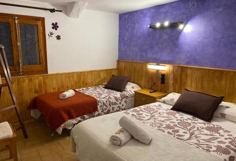 פנסיון Hostal La Cuineta De Cal Triuet