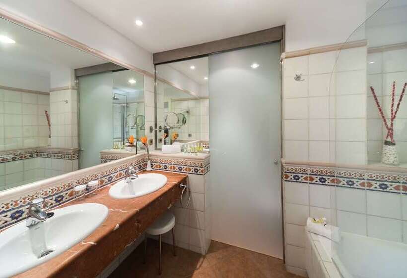 هتل Barcelo Corralejo Bay  Adults Only