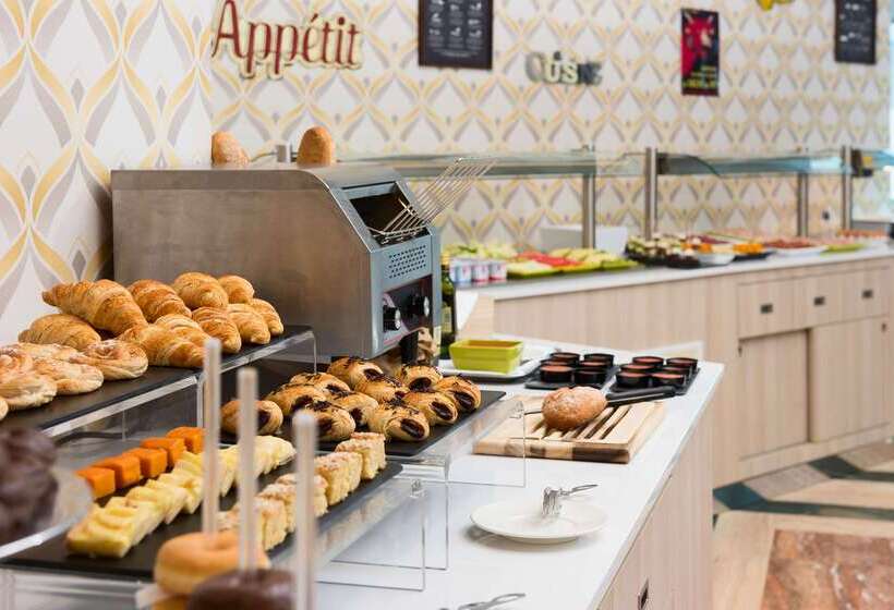 فندق Guadalajara & Conference Center Affiliated by Melia