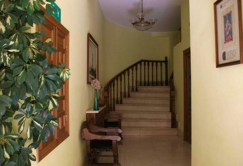 בית מלון כפרי Hostal Alfonso Vi