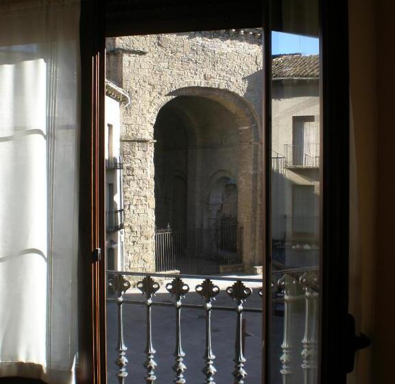 هتل Hostal Paris