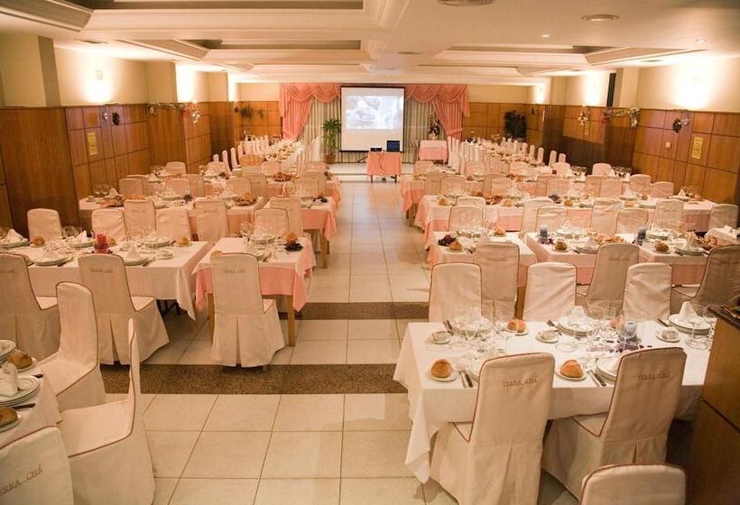 ホテル Hostal Restaurante Terra Cha