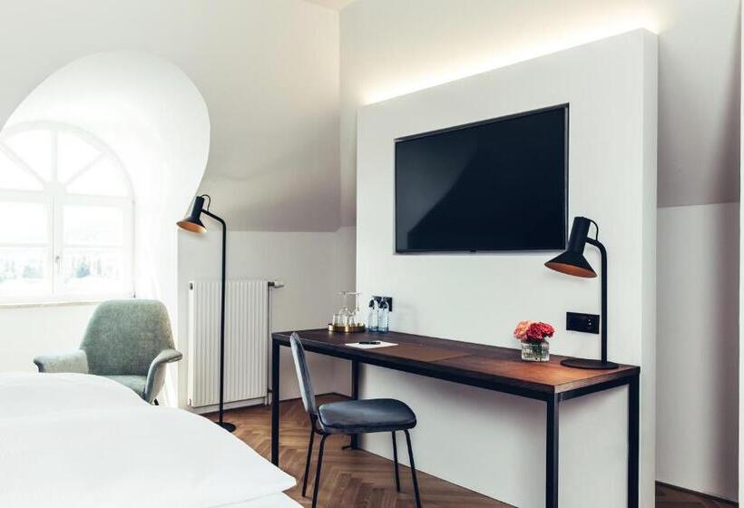 هتل Dermuth Klagenfurt