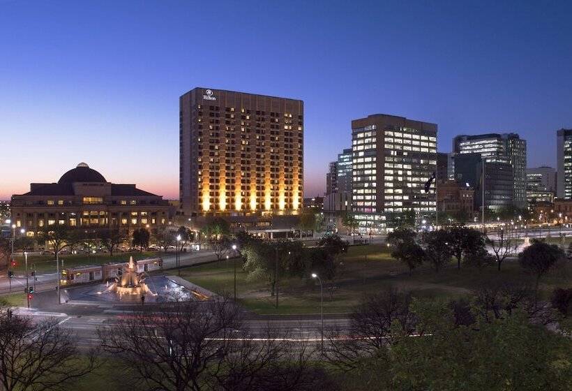 هتل Hilton Adelaide