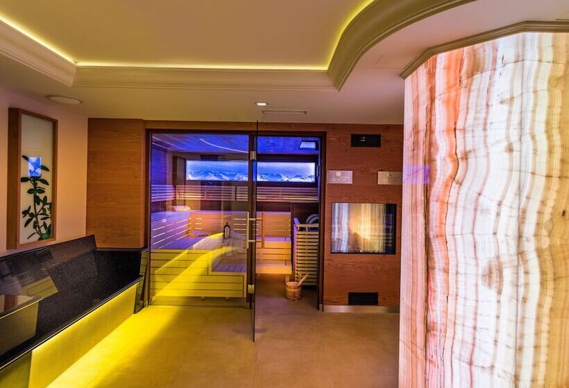 Norica   Thermenhotels Gastein Mit Dem Bademantel Direkt In Die Therme