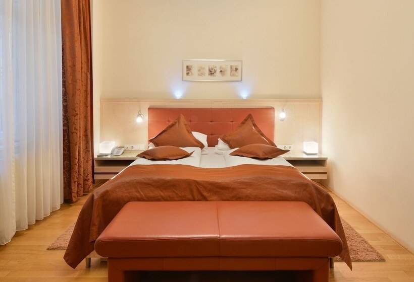 בית מלון כפרי Pension Baronesse