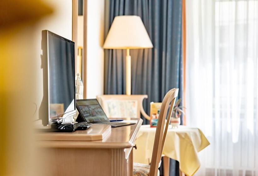 ホテル Restaurant Minichmayr