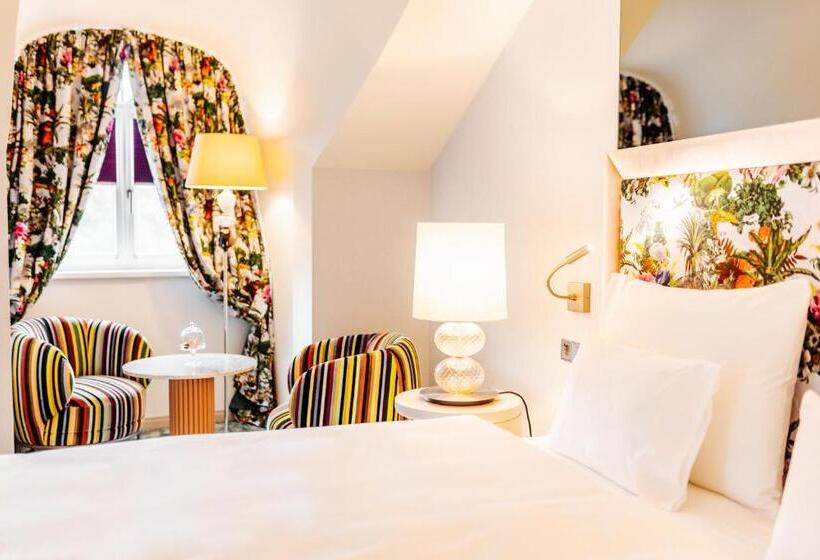 هتل Schloss Seefels