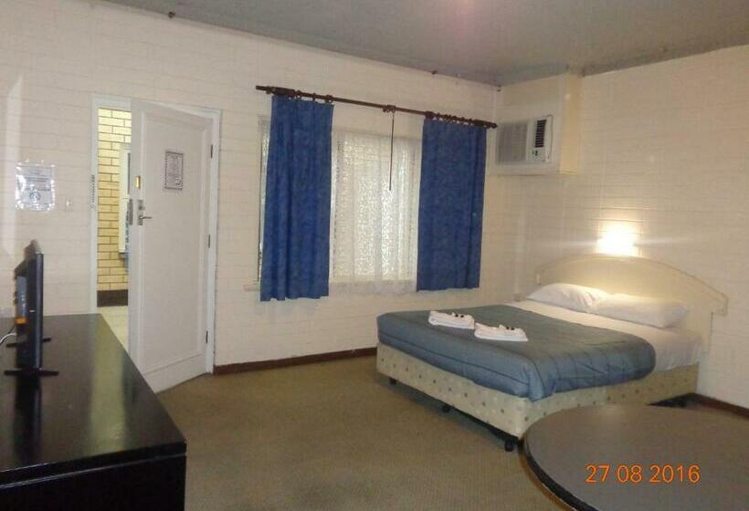 مُتل Adelaide Backpackers Hindley St