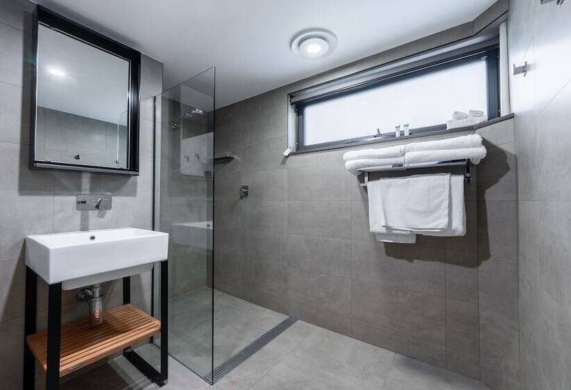 Forrest Hotel & Apartments