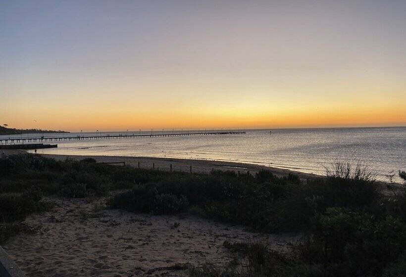 Frankston Motel