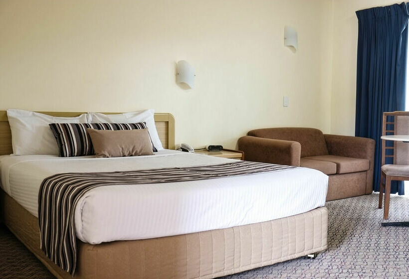 Отель Best Western Reef Motor Inn