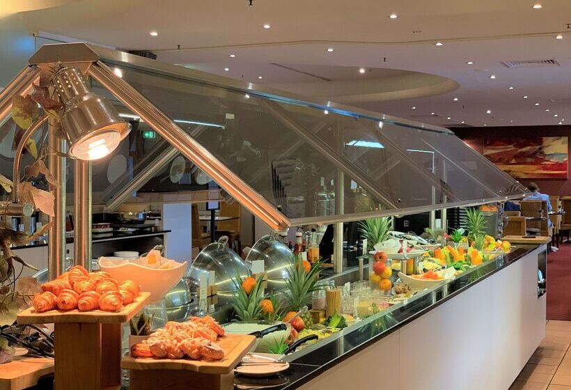 هتل Doubletree By Hilton Darwin Esplanade