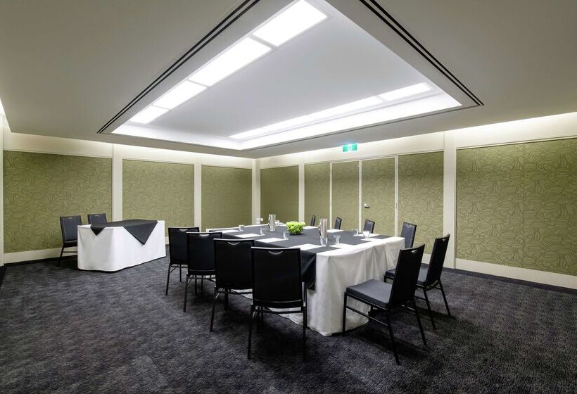 هتل Doubletree By Hilton Darwin Esplanade