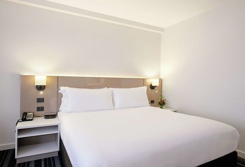 هتل Doubletree By Hilton Darwin Esplanade