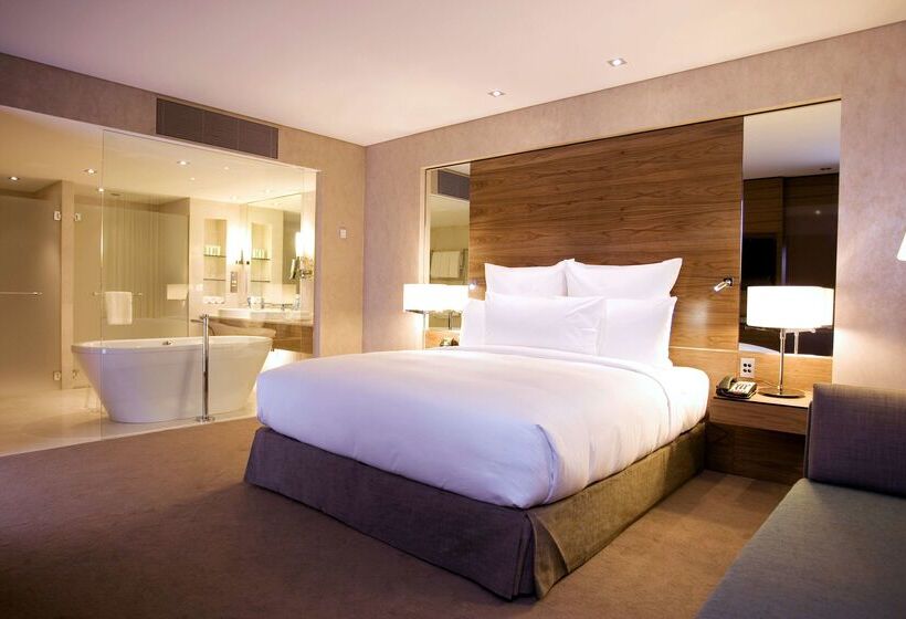 هتل Hilton Brisbane