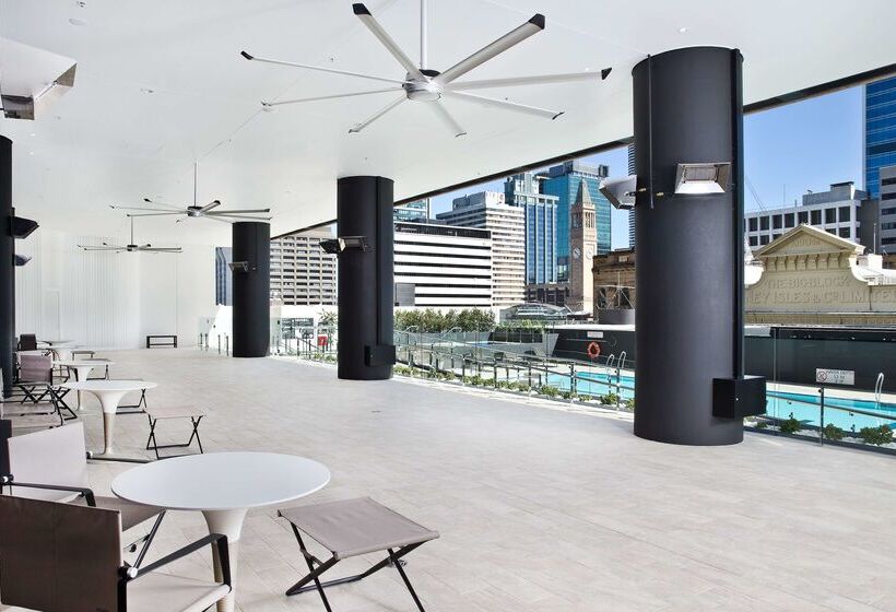 هتل Hilton Brisbane