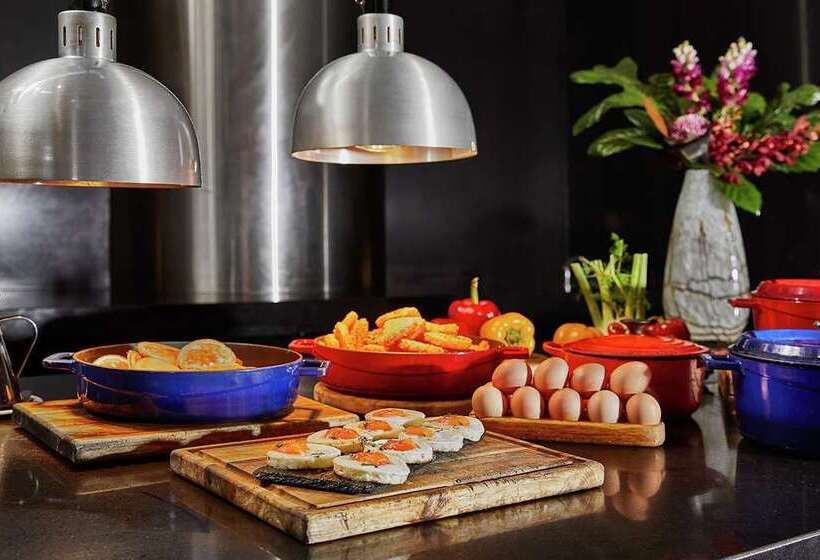 هتل Hilton Brisbane