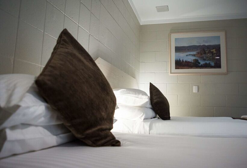 בית מלון כפרי Hospitality Esperance Surestay Collection By Best Western