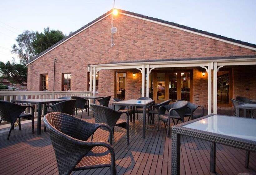Отель Mercure Port Of Echuca