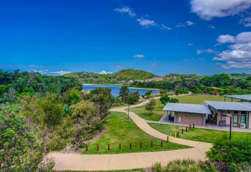 Отель Resorts United Currumbin Sands